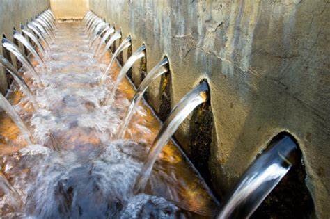 Semi-heavy water reclamation service